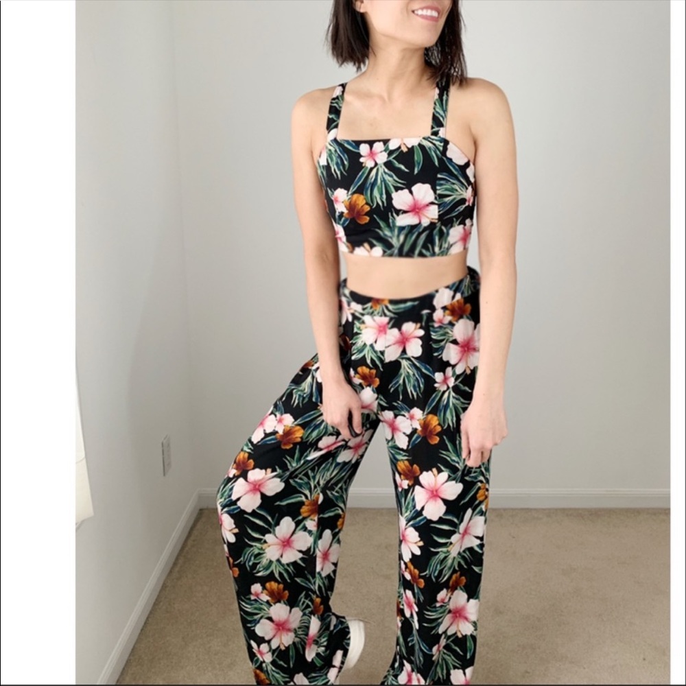 Tropical crop tank with matching pants.SUMMER SALE - Picture 6 of 7